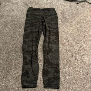 ⭐️LULULEMON ALIGN LEGGINGS CAMO